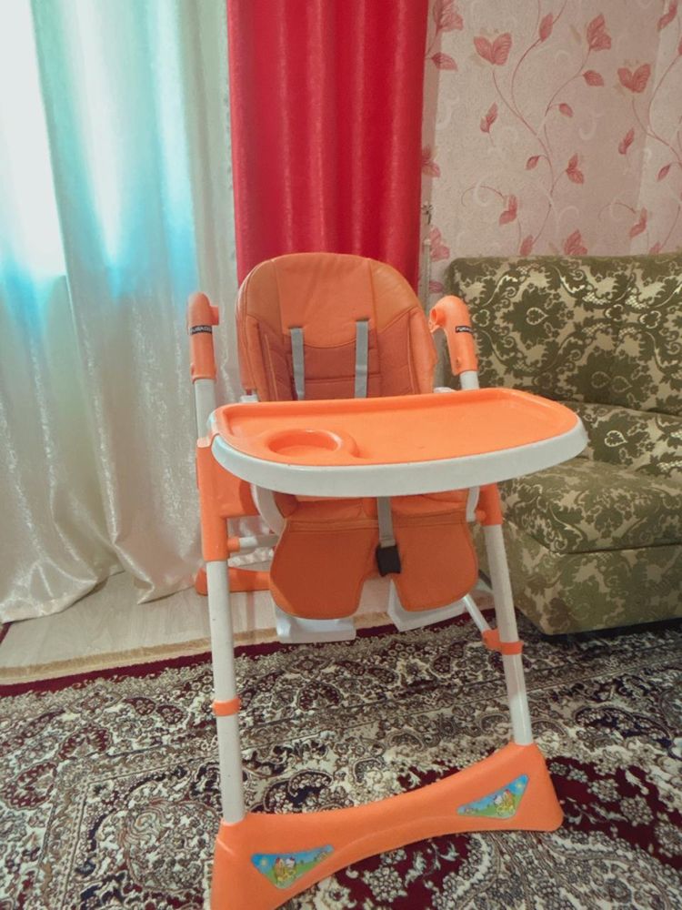 Продается детский стулья для кормления