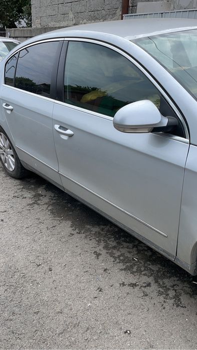 Dezmembrez o gama larga de vw passat b6