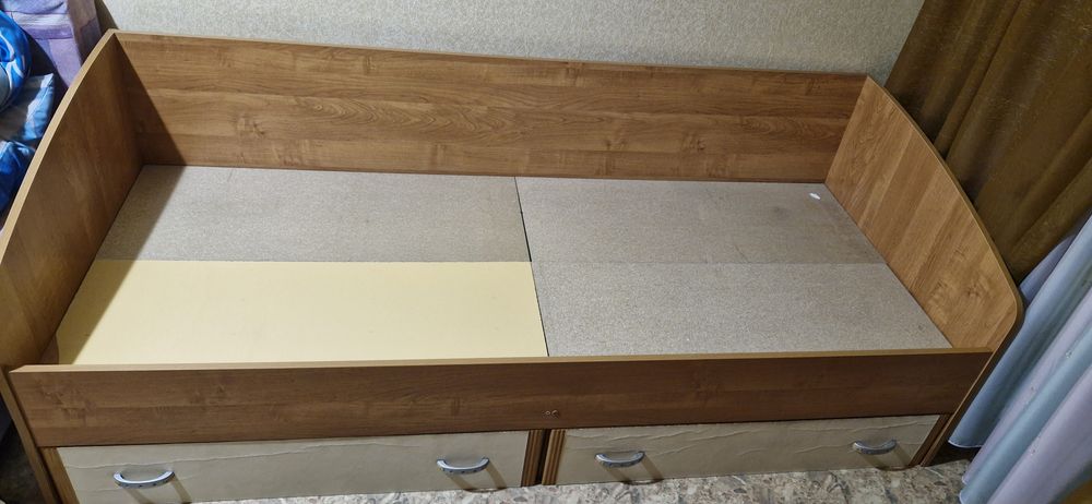 Кровать  подростковая.