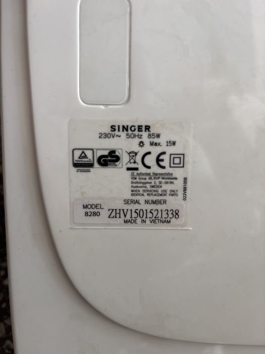 Masina de cusut Singer