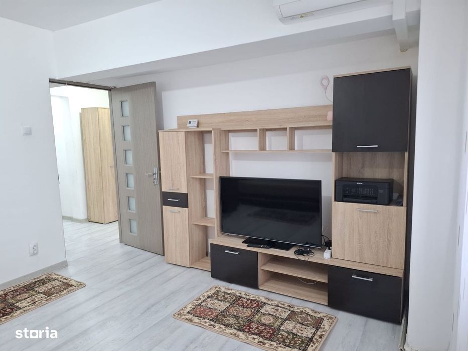 Garsoniera , in bloc de apartamente , renovata, mobilata