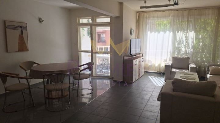 Продава се Двустаен апартамент в София, Борово - 80 кв.м за 3688 €/кв.м - Снимка #2