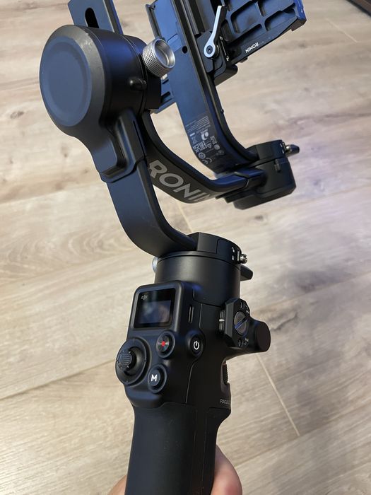 Gimbal Ronin Rsc2 + Camera Sony ZV-E10 + Obiectiv Sony f1.8 / 50mm