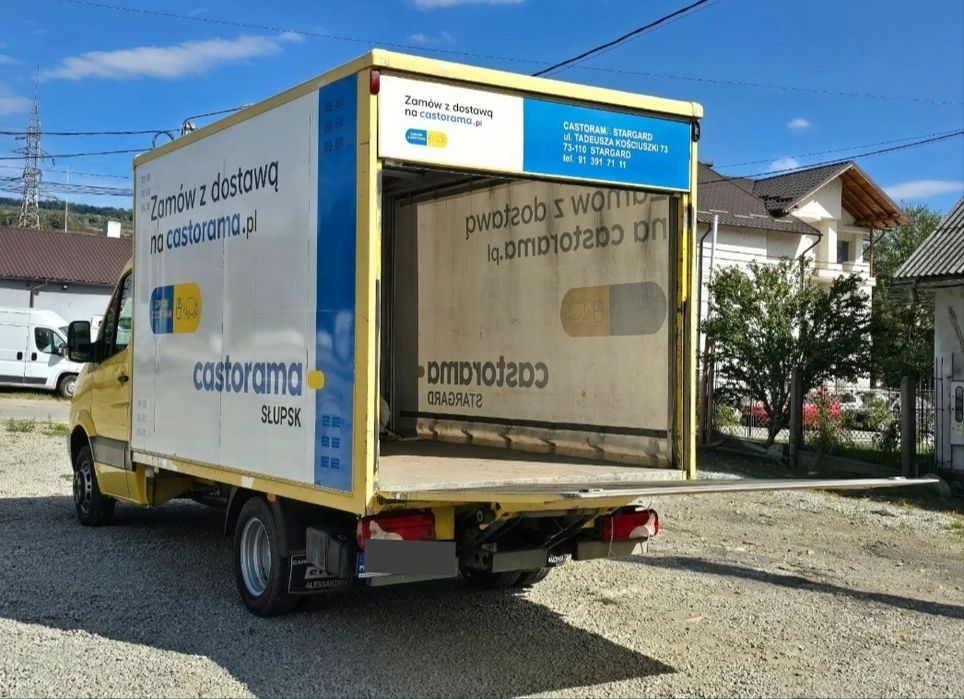 Transport marfa încărcare ,descărcare cu lift