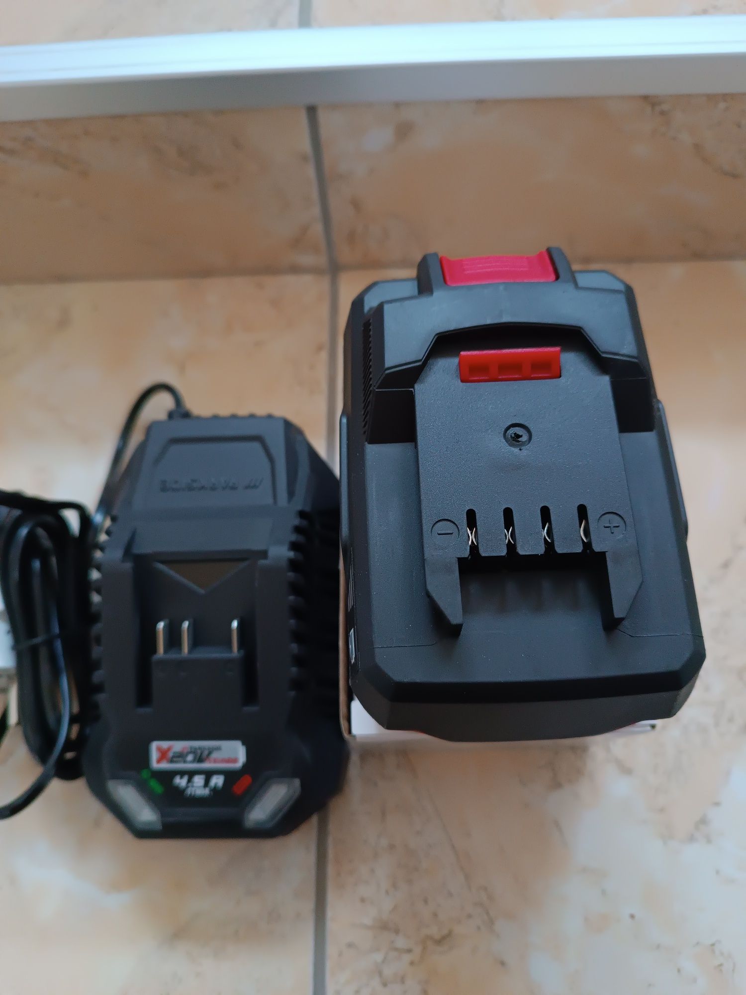 20V-2 и 4 Ah/Комплект Батерия Parkside/Парксайд