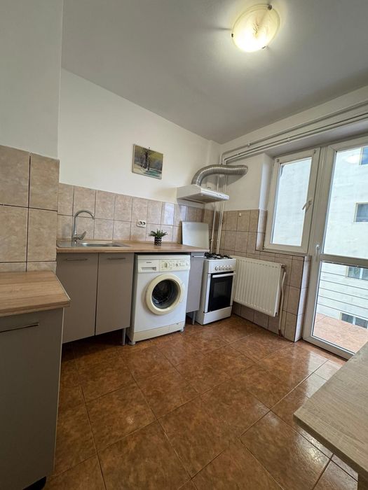 Decomandată, Craiovița, liberă, spațioasă, zonă bună