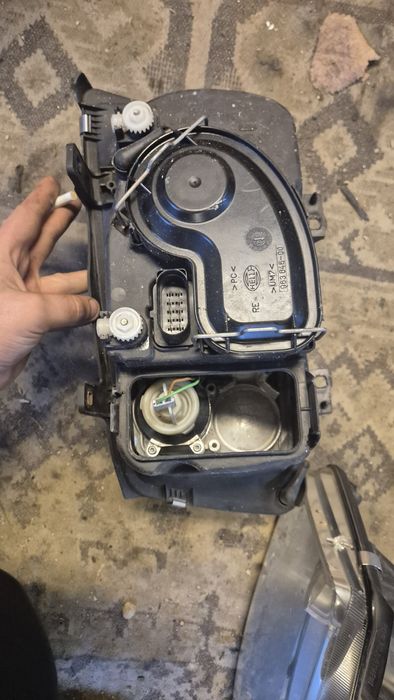 Оригинални Фарове за VW Бора 98- 2005