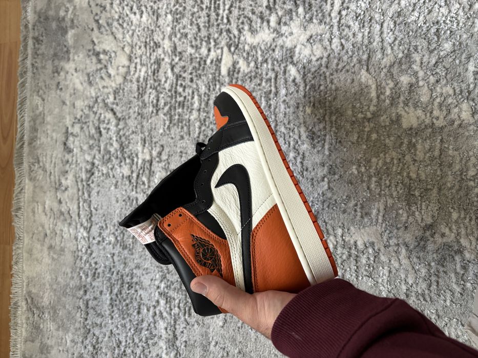 Nike Jordan 1 retro high SB(mai multe marimi)