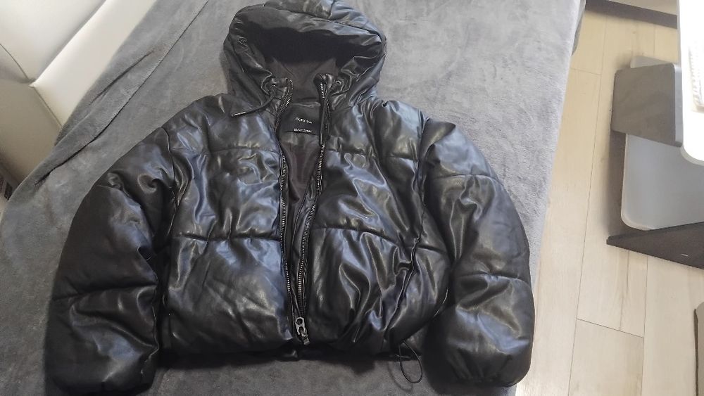 Кожено яке Bershka Xs