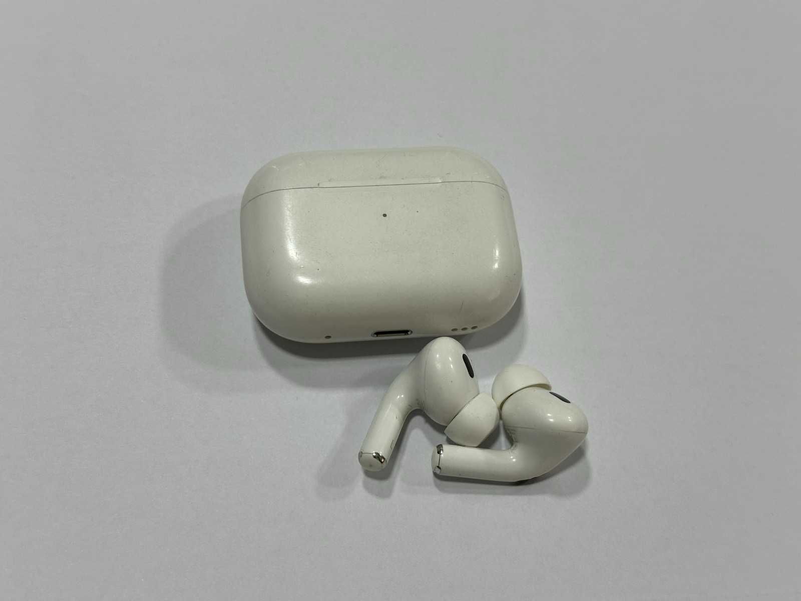 Air Pods Gen 2 A2700