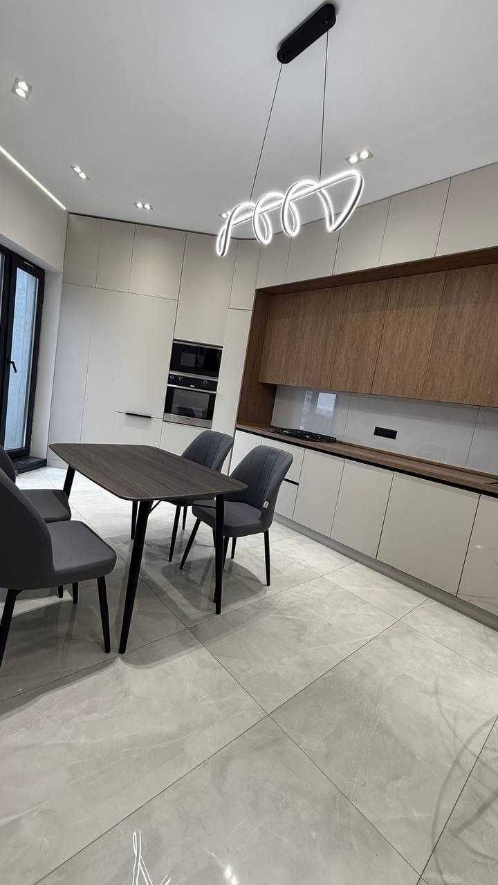СРОЧНО продажа 4/9/10 ЖК Darhan Avenue, 106м2