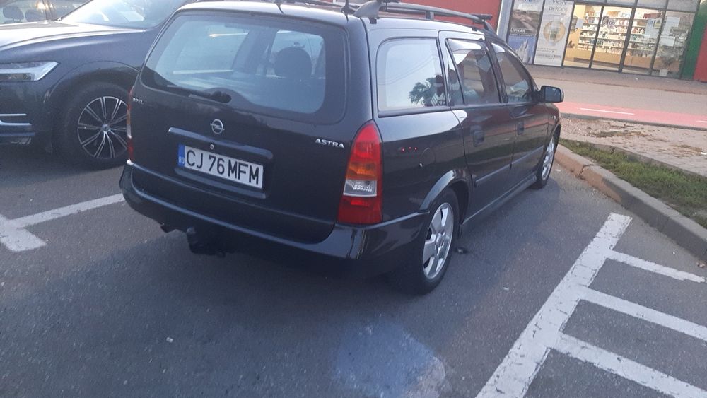 Vând Opel Astra G