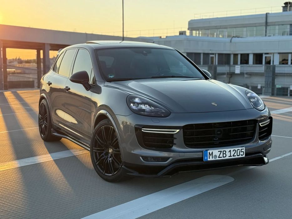 Porsche Cayenne Porsche Cayenne Turbo Ceramice Distronic Burmester SoftClose Webasto