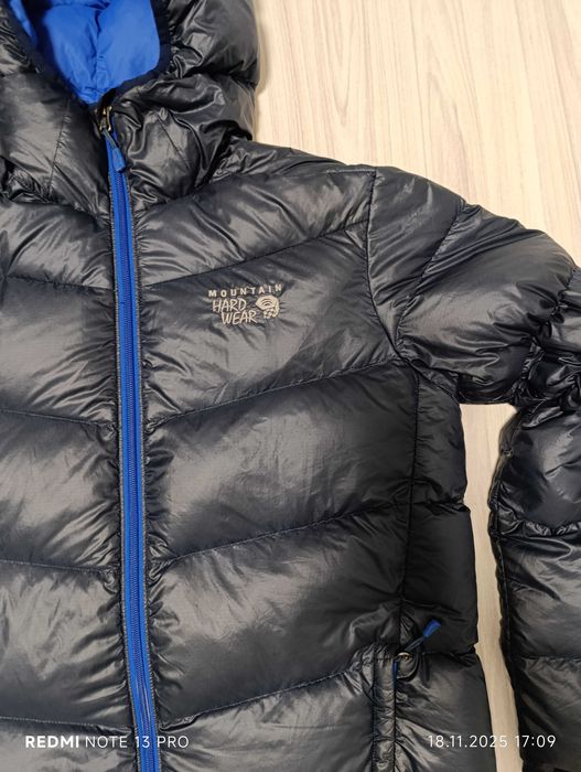 ''MOUNTAIN HARDWEAR''оригинално мъжко пухено яке S размер