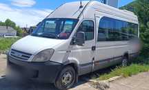 Microbuz Iveco Daily 19+1 locuri