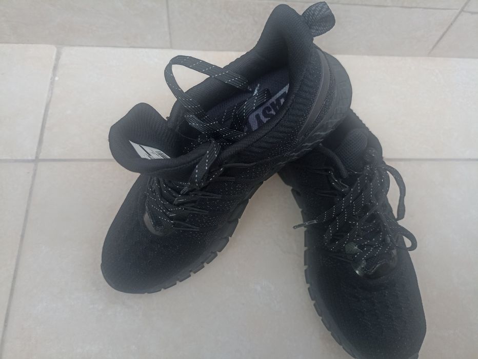 Маратонки  Flair