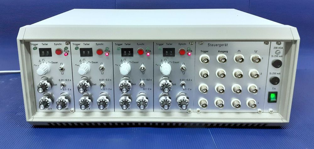 Generator de impulsuri/secvențiator cu patru canale Bolz