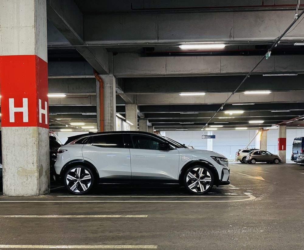 Renault Megane E-tech techno super charge