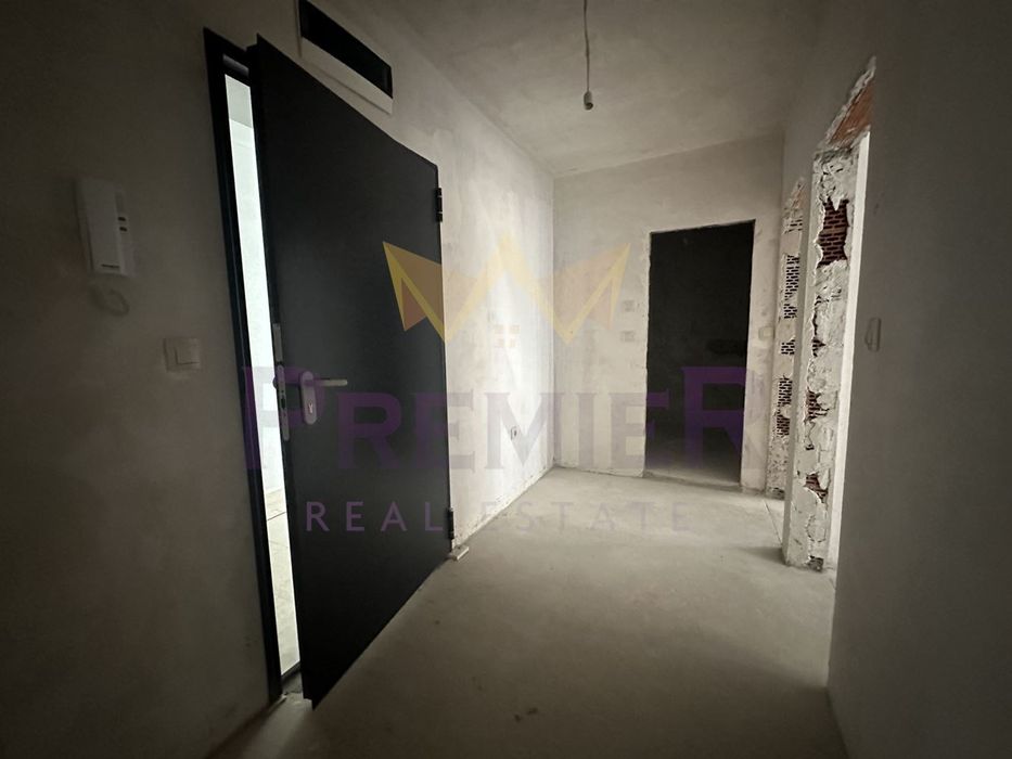 Продава се Тристаен апартамент в Варна, Погреби - 94 кв.м за 1703 €/кв.м - Снимка #7