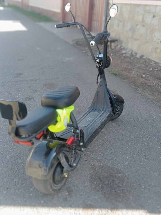 Vând scuter electric