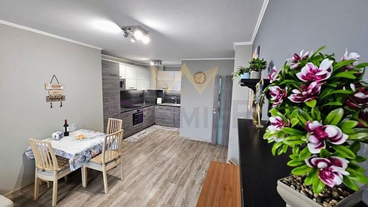 2-стаен в Варна-Бриз площ 74 цена 1500