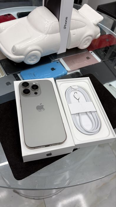 iphone 16 pro. 128 gb. Natural titanium