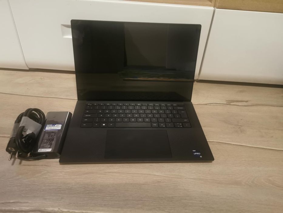 Dell Mobile Precision Workstation 5570