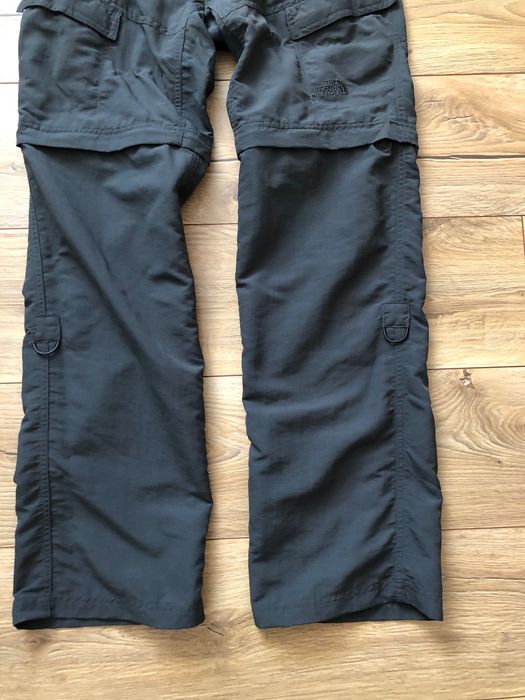 The North Face-pantaloni 2 in 1 drumetii/trakking de dame , marimea 40