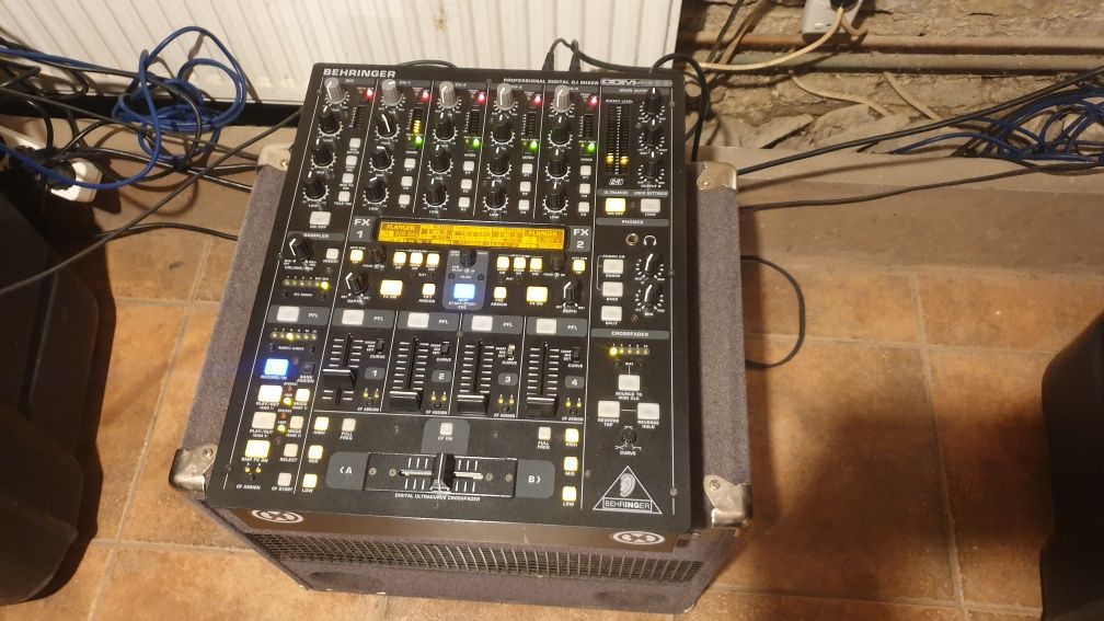 Mixere Yamaha Mg32/14fx/Samson Txm20 2x500w/Behringer Ddm4000/1204Fx