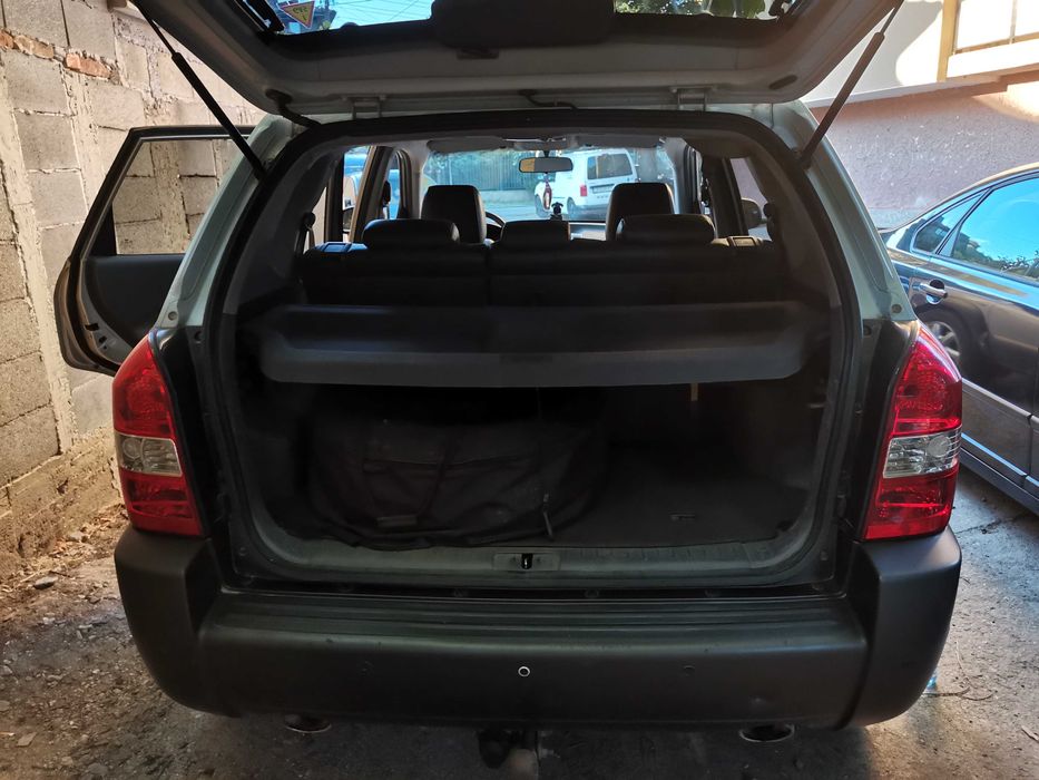 Hyundai Tucson 2.7 V6 173 к.с. газ/бензин, автомат