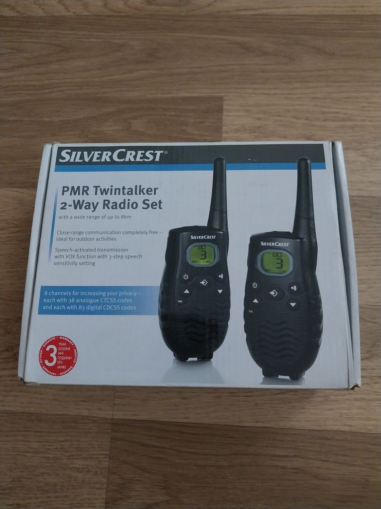 Set walkie talkie noua