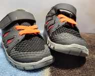 Adidasi Nike nr. 19,5