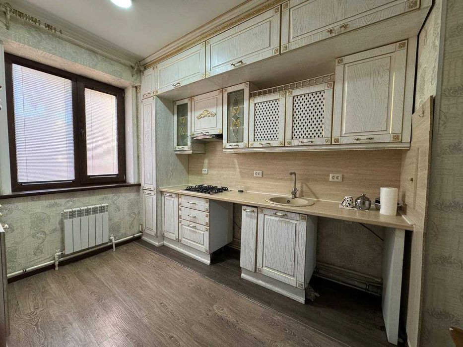 3-х комнатная в Новостройке клиника Федоровича ID: 4007