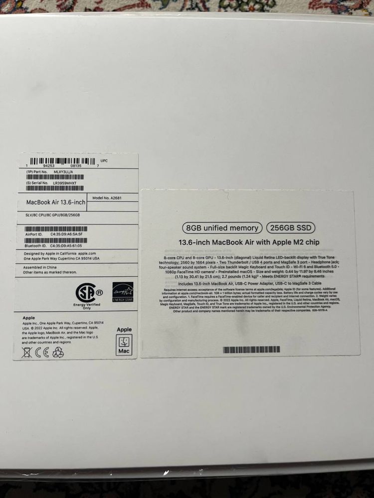 MacBook Air 13.6 M2 8 256GB серебристиый
