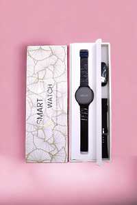 Smartwatch LuxeWave Black