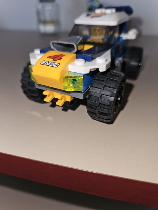 Lego city Mașină de raliu și Lego City Surfer