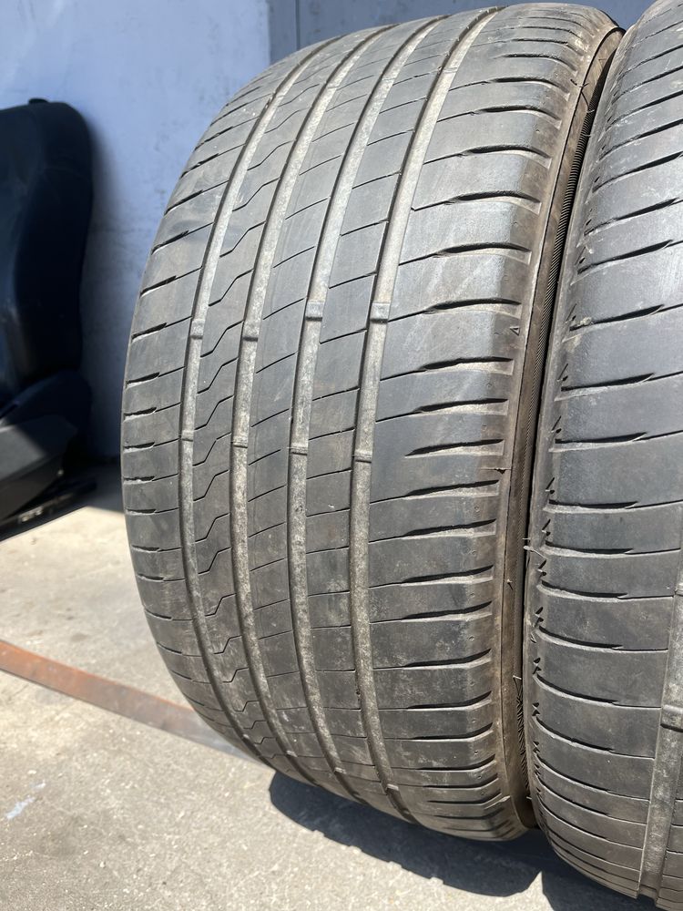 2 бр. летни гуми 255/40/19 Firestone DOT 5021 4 mm