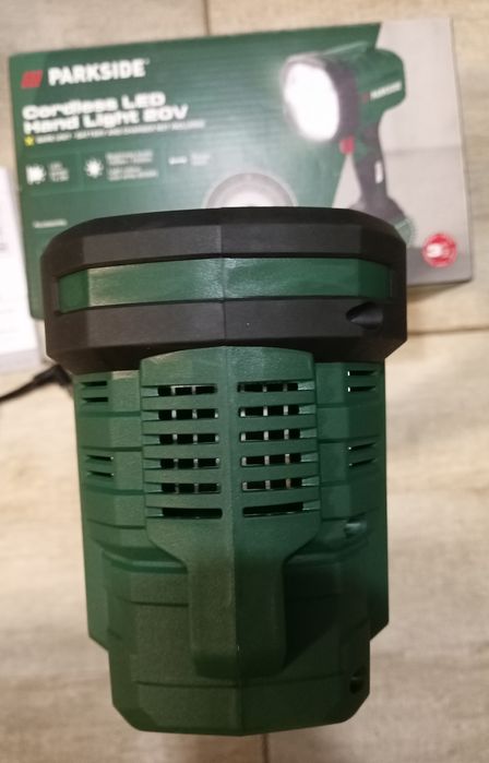 Parkside lanterna lampa proiector cu baterie 20V si auto 12V