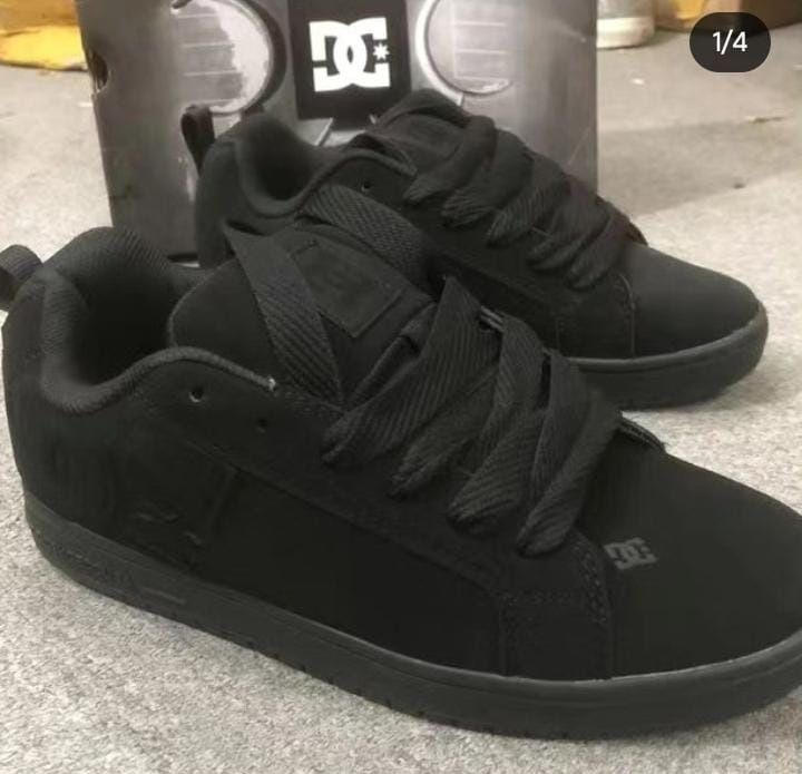 Кросовки Новые ,бренд DC shoes 45 размер
