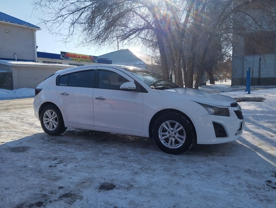 Продам Chevrolet Cruze