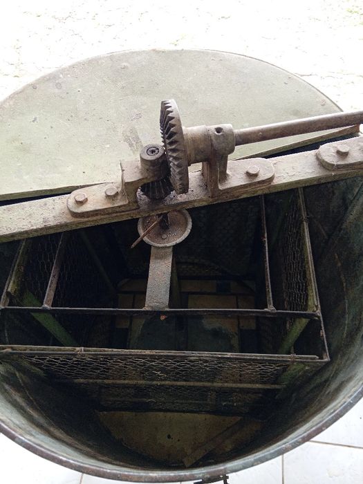 Ръчна центрофуга  за мед