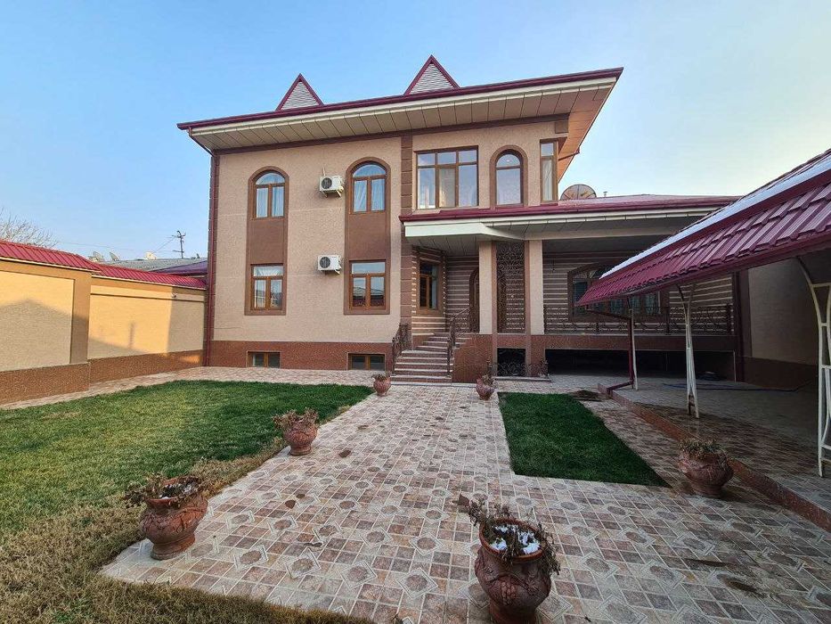 Очень замечательный дом Классического стиля 5.3 сотки