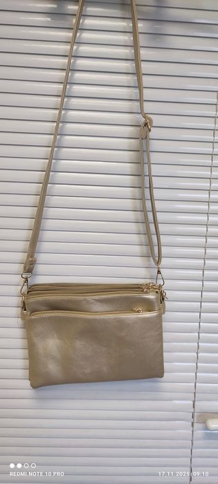 Дамска чанта през рамо – Златисто-бежова, елегантна, 3 отделения