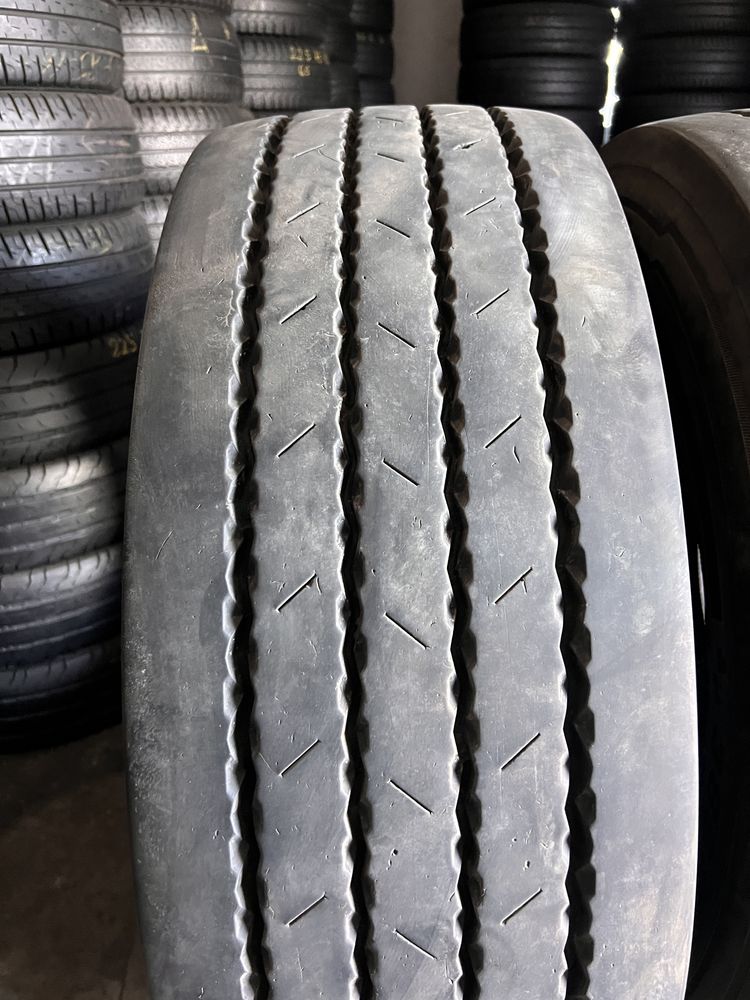 2 anvelope camion 385/65/22.5 , Continental , 12-13 mm !