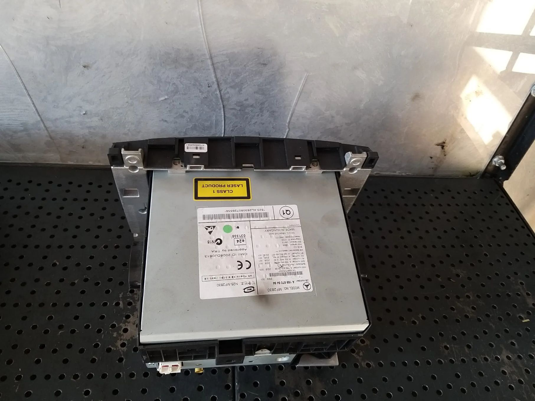 Radio cd player mercedes b class w245 a1698705494