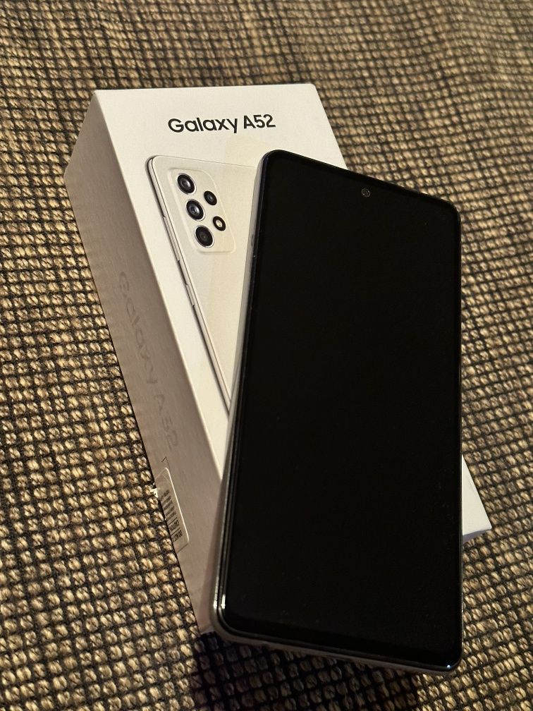 Samsung Galaxy A52 8/256Gb, белый
Смартфон Samsung Galaxy A
