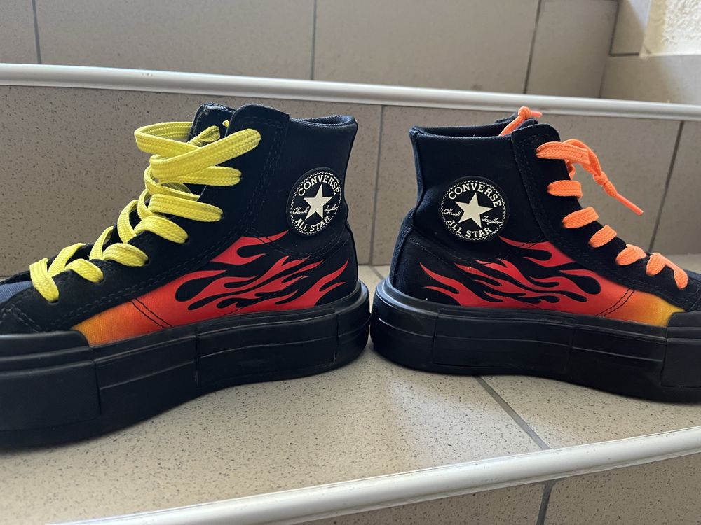 Converse chuck Taylor All star cruise flames Hi