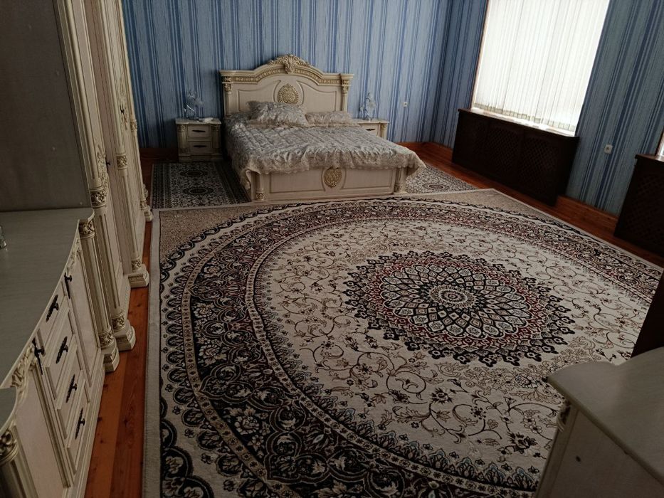 Продается спальный гарнитур из 7 предметов