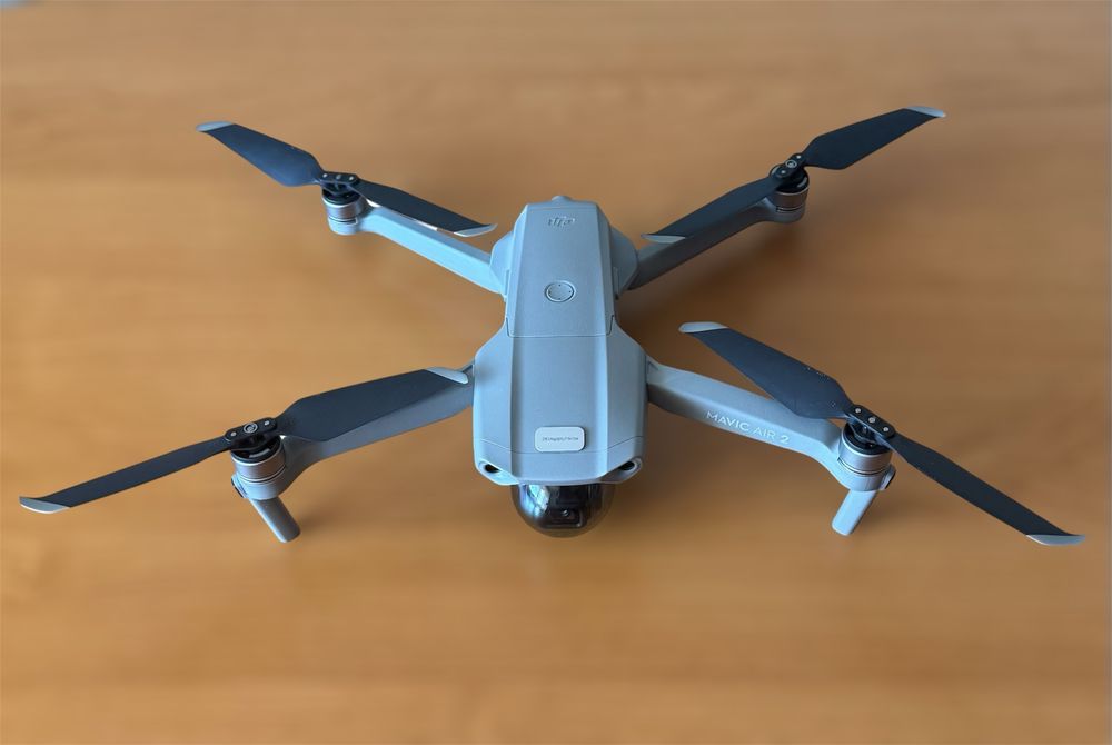 DJI Mavic Air 2 Fly More Combo + 128GB microSD