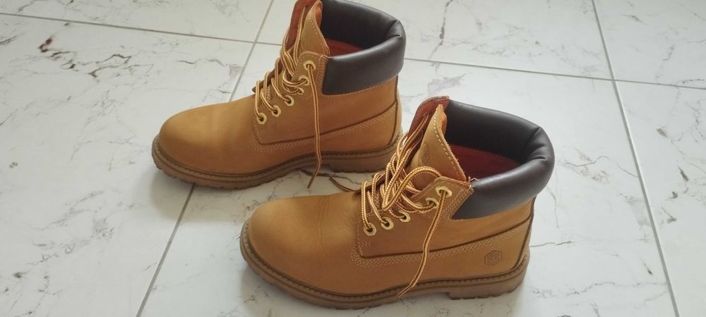 Дамски боти от набук Lumberjack